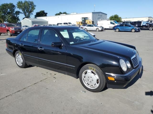 1996 Mercedes-Benz E 320