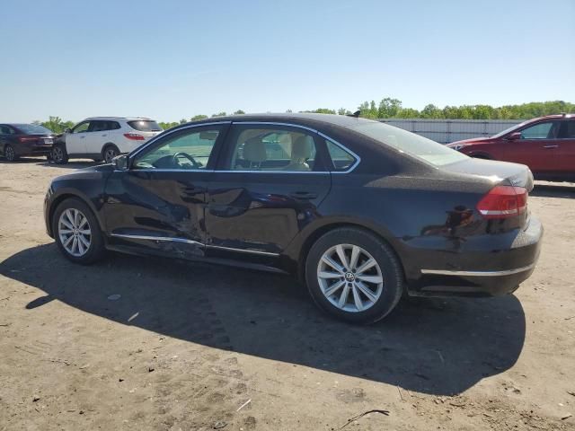 2012 Volkswagen Passat SEL