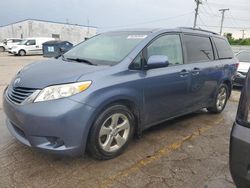 Carros dañados por inundaciones a la venta en subasta: 2017 Toyota Sienna LE