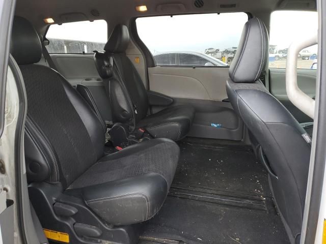 2011 Toyota Sienna Sport