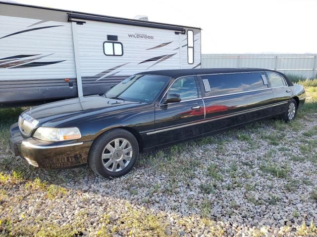 2005 Lincoln Town Car Executive