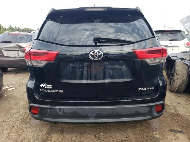 2019 Toyota Highlander SE