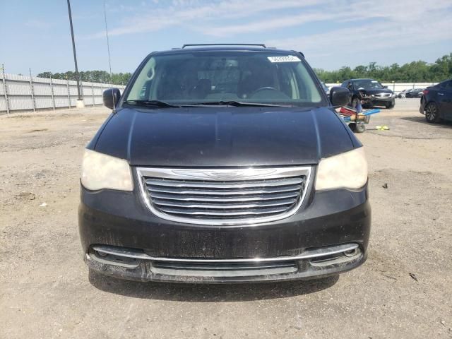 2013 Chrysler Town & Country Touring