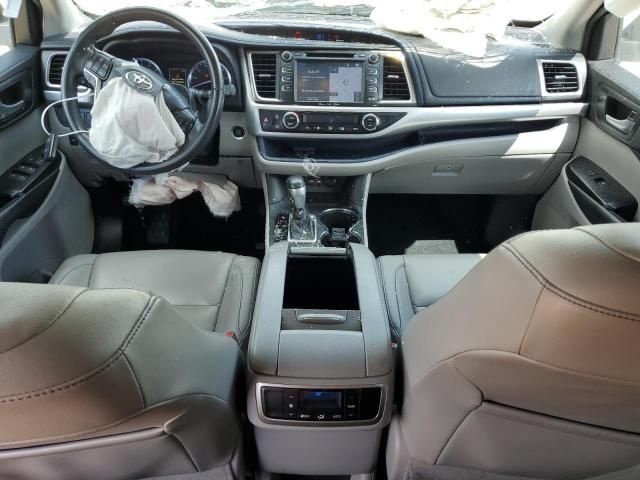 2019 Toyota Highlander SE