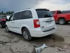 2016 Chrysler Town & Country Touring L