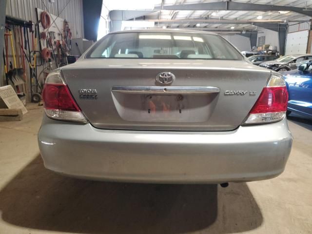 2005 Toyota Camry LE