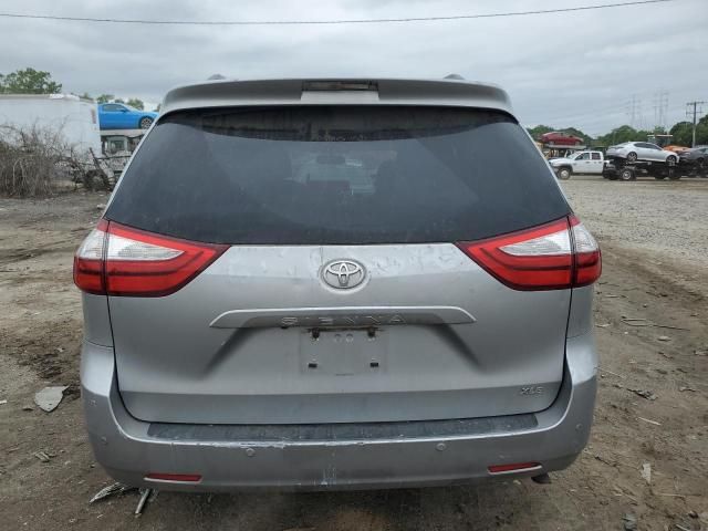 2015 Toyota Sienna XLE