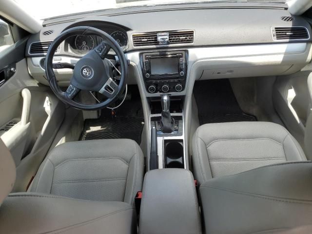 2012 Volkswagen Passat SE