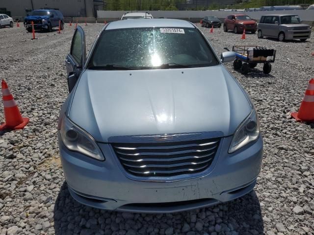 2013 Chrysler 200 Touring