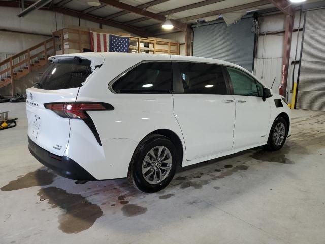 2021 Toyota Sienna XLE