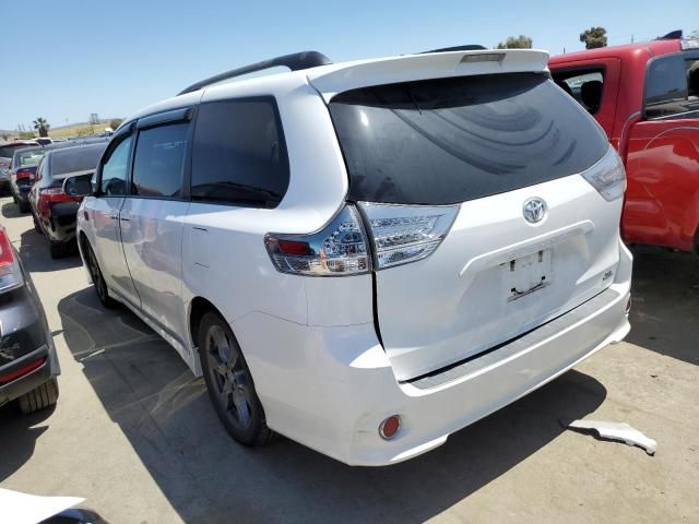 2017 Toyota Sienna SE