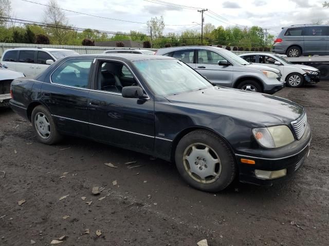 2000 Lexus LS 400