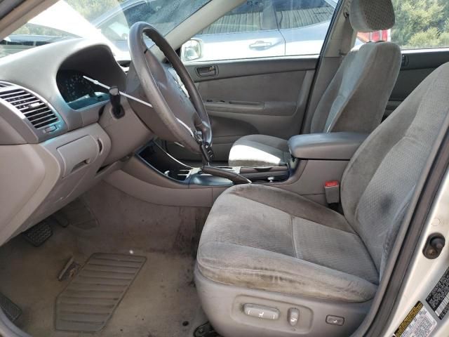 2004 Toyota Camry LE