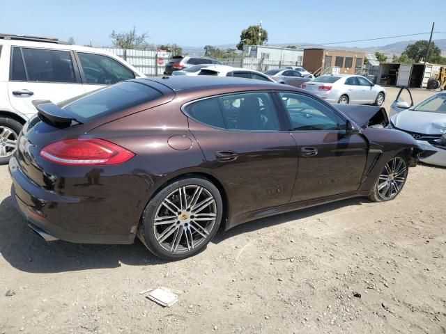 2015 Porsche Panamera 2