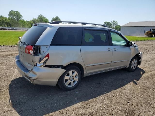 2010 Toyota Sienna CE