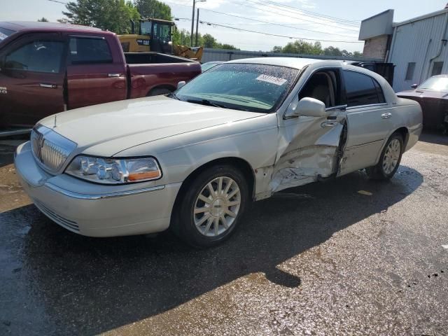 2006 Lincoln Town Car Signature