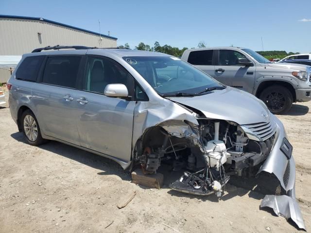 2016 Toyota Sienna XLE