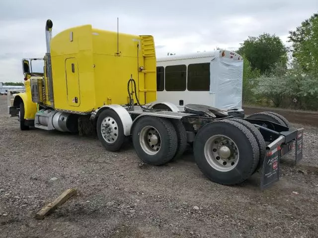 2020 Peterbilt 389