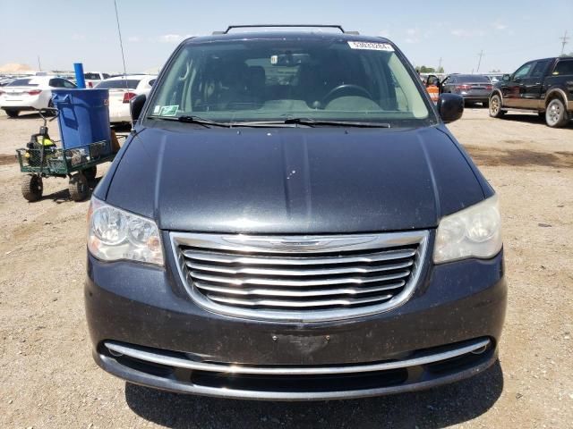 2013 Chrysler Town & Country Touring