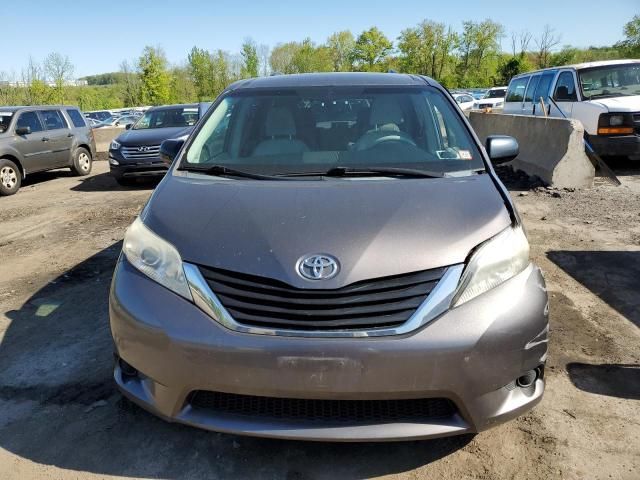 2012 Toyota Sienna LE