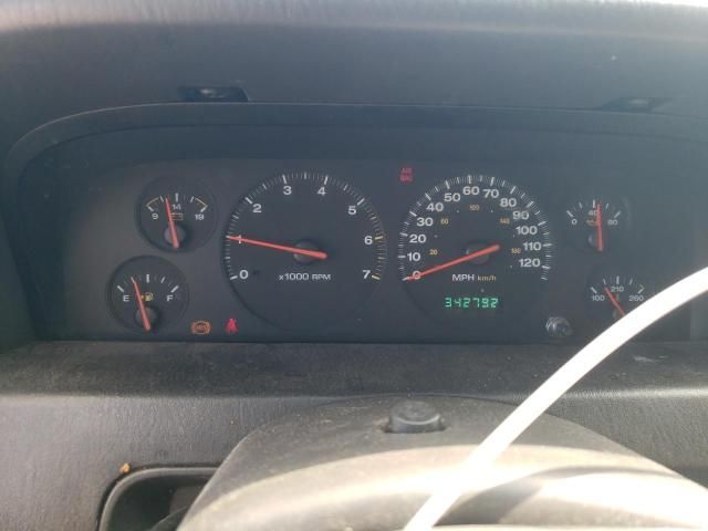 2000 Jeep Grand Cherokee Laredo