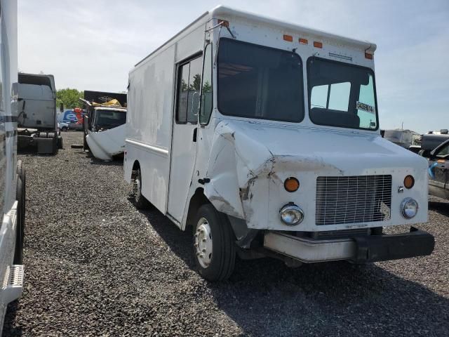 2004 Freightliner Chassis M Line WALK-IN Van