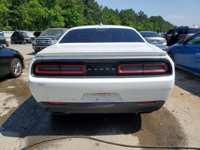 2016 Dodge Challenger SXT