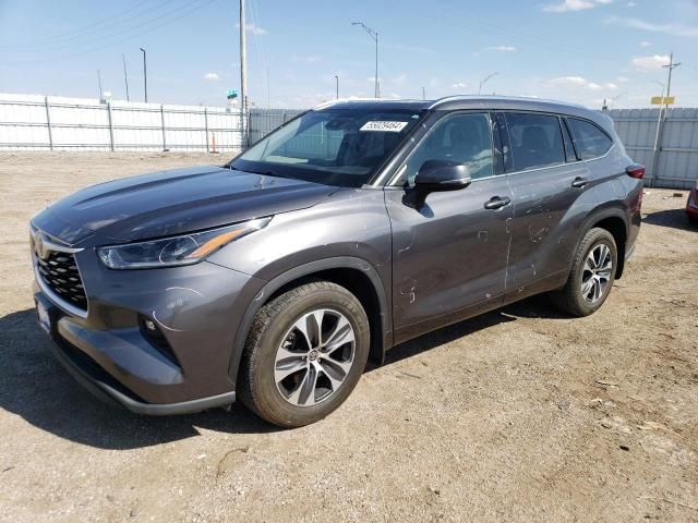 2021 Toyota Highlander XLE