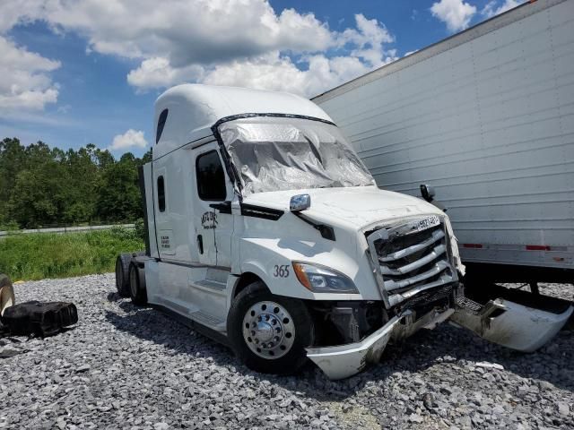 2020 Freightliner Cascadia 126