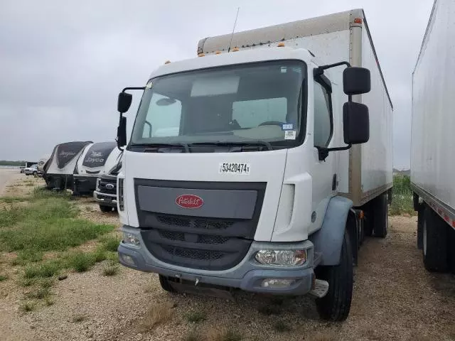 2016 Peterbilt 220