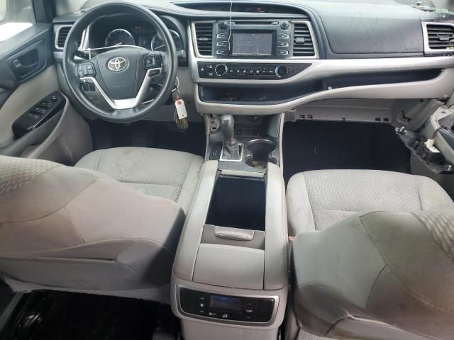 2015 Toyota Highlander LE