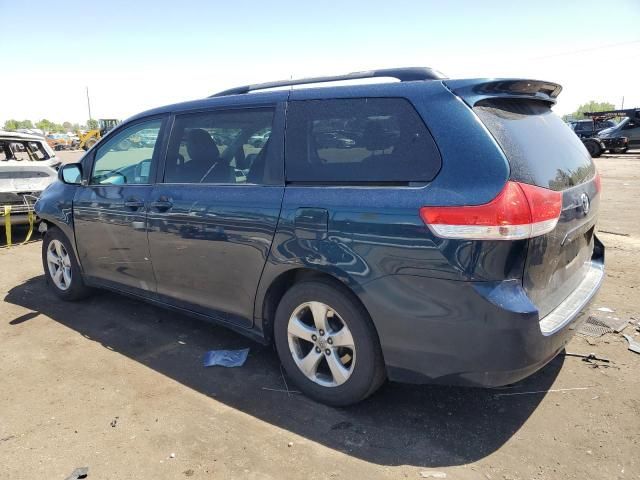 2011 Toyota Sienna LE