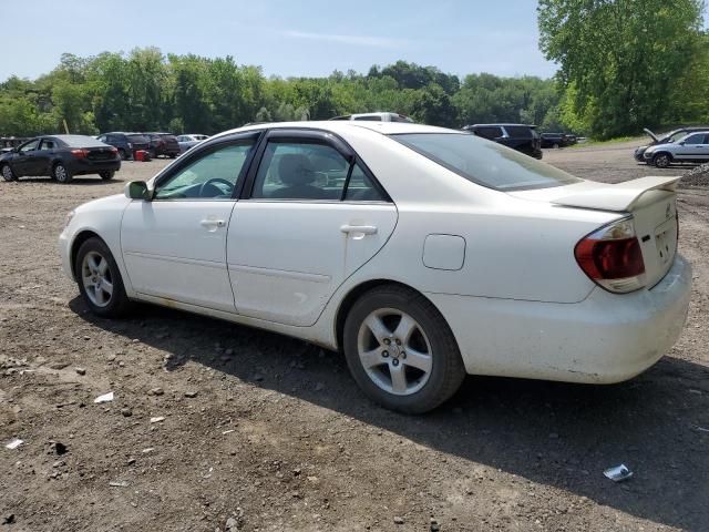 2005 Toyota Camry LE