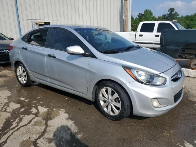 2013 Hyundai Accent GLS