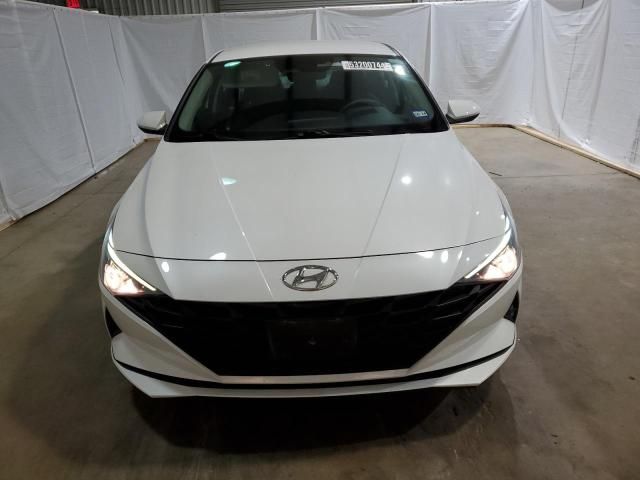 2021 Hyundai Elantra SE