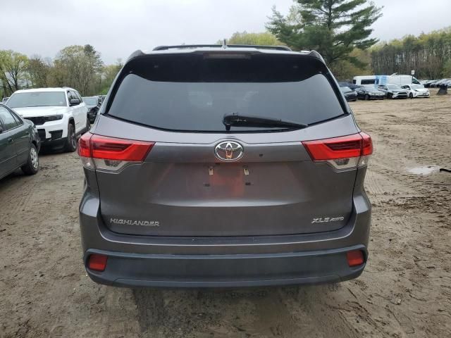 2018 Toyota Highlander SE