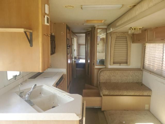 2002 Workhorse Custom Chassis Motorhome Chassis W22