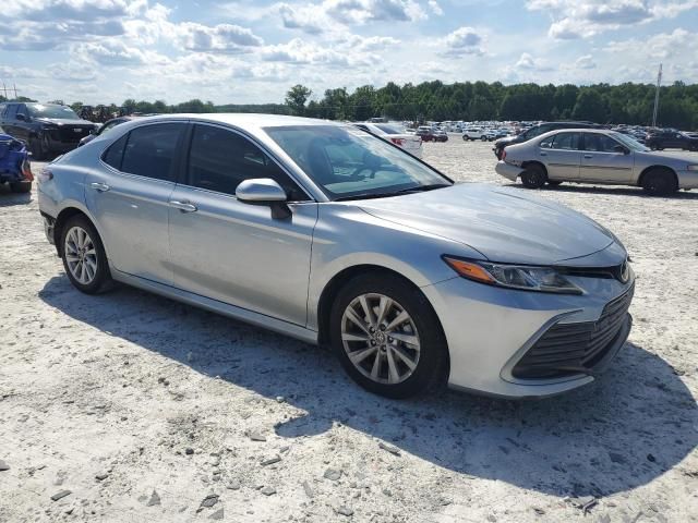 2022 Toyota Camry LE