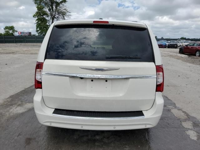 2012 Chrysler Town & Country Touring L