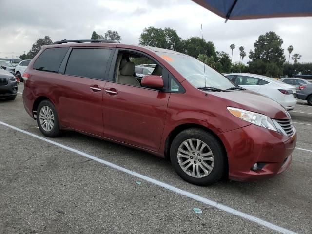 2014 Toyota Sienna XLE