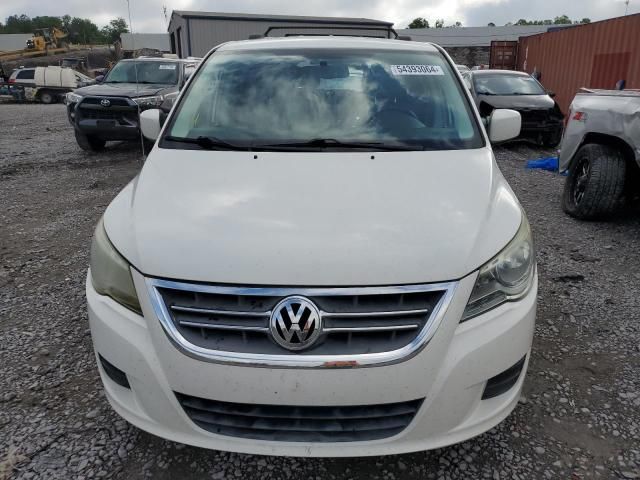 2011 Volkswagen Routan SE