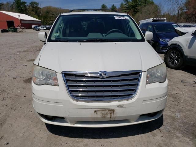 2010 Chrysler Town & Country Touring