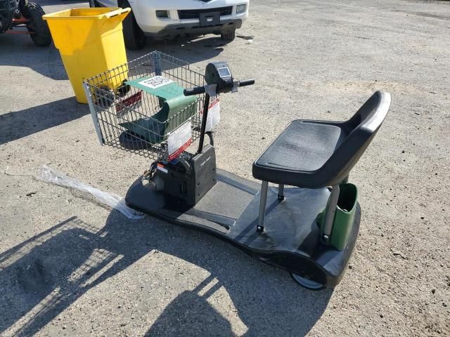 2000 Mobv Scooter