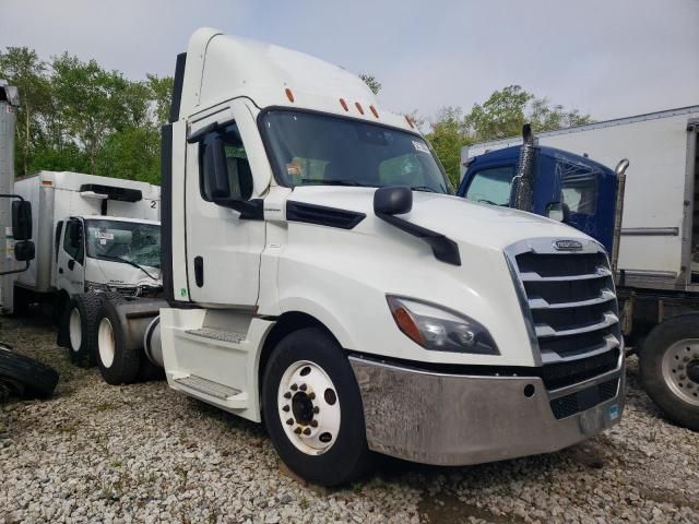 2021 Freightliner Cascadia 126