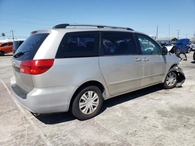 2004 Toyota Sienna CE