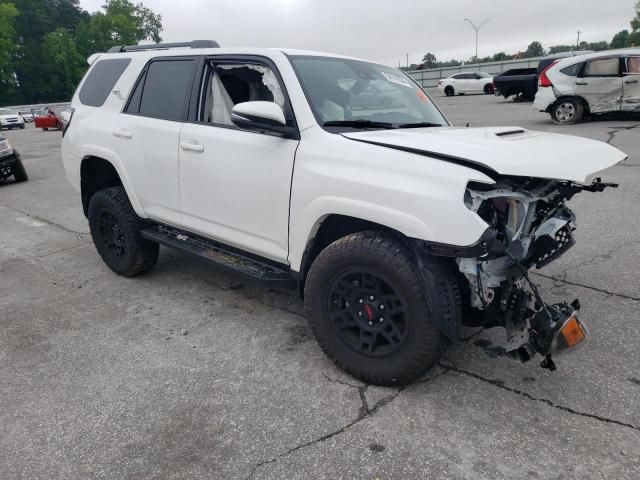 2023 Toyota 4runner SE