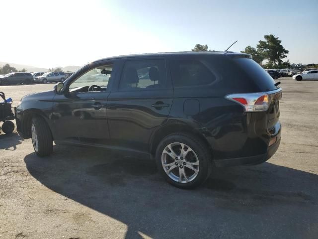 2014 Mitsubishi Outlander SE