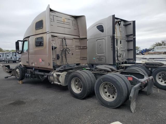 2015 Volvo VN VNL