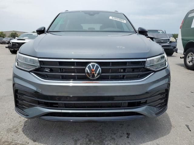 2024 Volkswagen Tiguan SE R-LINE Black