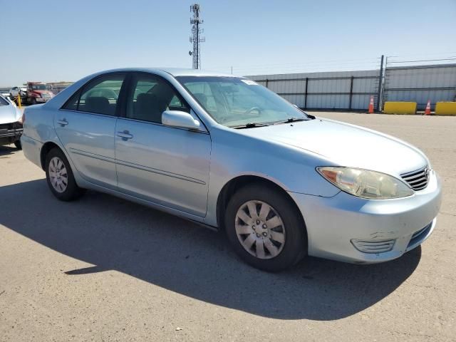 2005 Toyota Camry LE